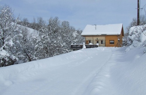 Sirod Ski Chalet | Warm cottage 3 bedrooms riverside