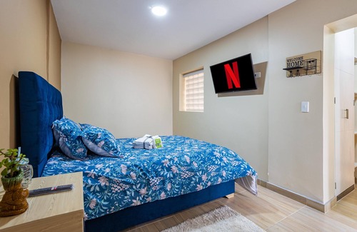 Chapinero Hotel | Warm home close to culture, art and movement