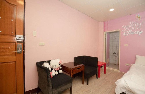 Xitun District Apartment | Warm House