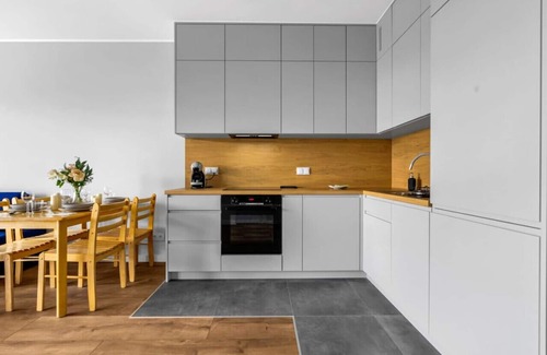 Warsaw Apartment | Warsaw Bemowo - Parking, Balcony & Workspace - by Rentujemy