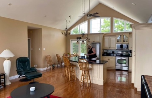 Deep River House | Water and Beach Front Property 4 season on Ottawa River with Private Boat Launch