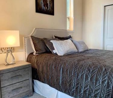 Regional District of Nanaimo Villa | Water front Private suite with free parking