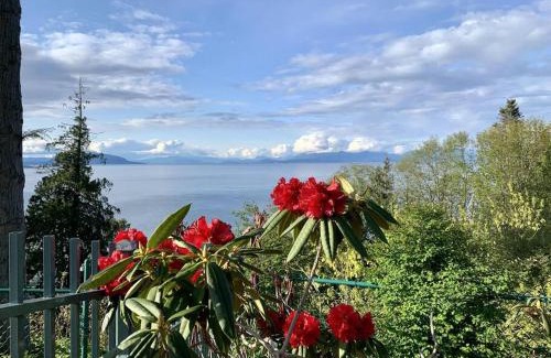 Regional District of Nanaimo Villa | Water front Private suite with free parking