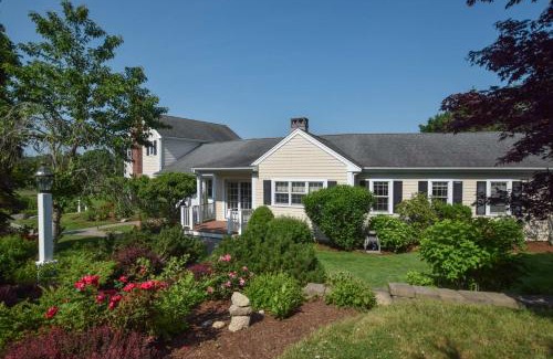 Barnstable House | Water Views & Private Tennis Court