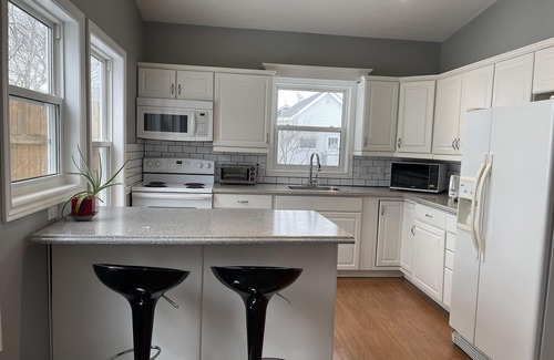 Selkirk Cottage | WaterEdge’s Nest