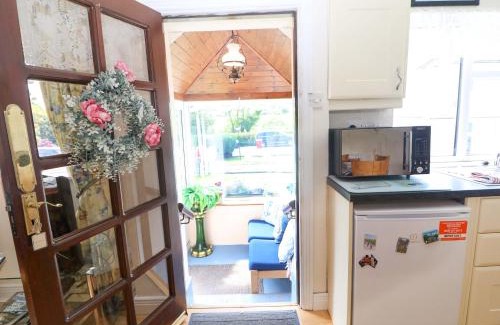 Shiplake House | Waterfall House