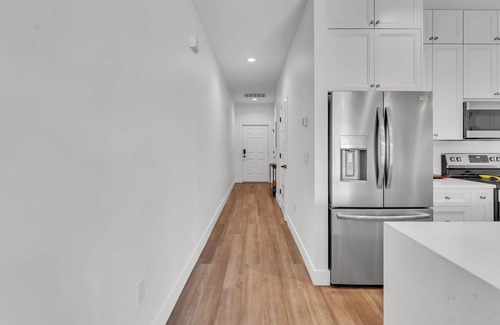 Tropic House | Waterfront 2-bdrm townhome with WiFi, AC, walking distance to EGAD food & shops