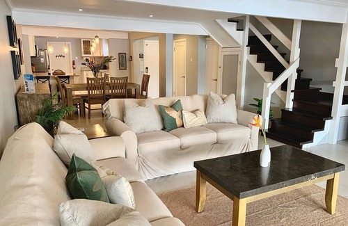 Rodney Bay House | Waterfront 3-Bedroom in the Heart of Rodney Bay