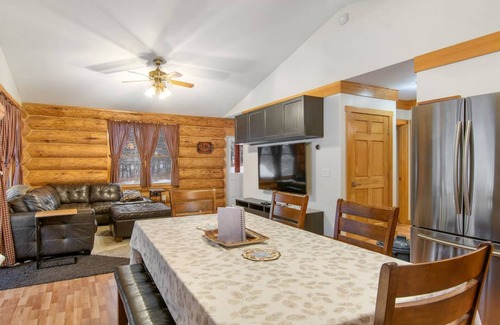 Pittsburg House | Waterfront 3BR Close ATV Access Trails