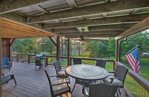 Springdale House | Waterfront Beaver Lake Hideaway with Kayaks and More!