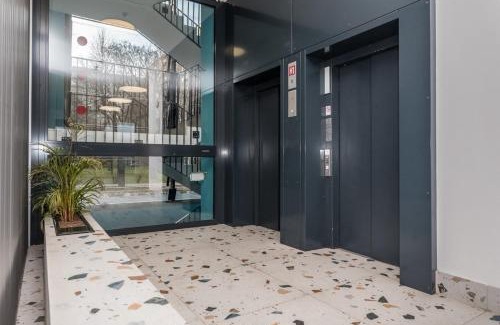 Obuda Apartment | Waterfront City River view