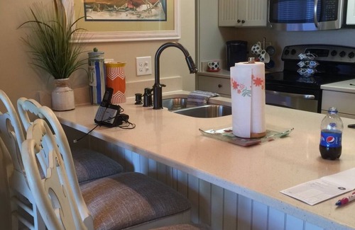 Snug Harbor Condo | Waterfront Condo on Albemarle Sound with Marina and Golf Course on 17th hole