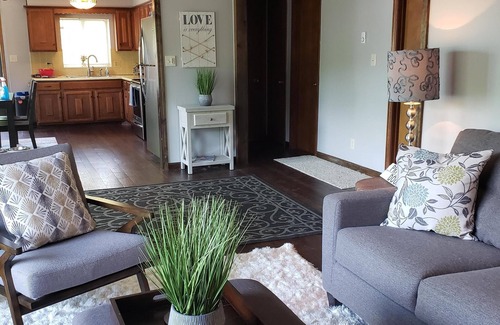 Gravois Mills Cottage | Waterfront Cottage! Dogs welcome! Have Fun, Relax and enjoy the lake! MM8