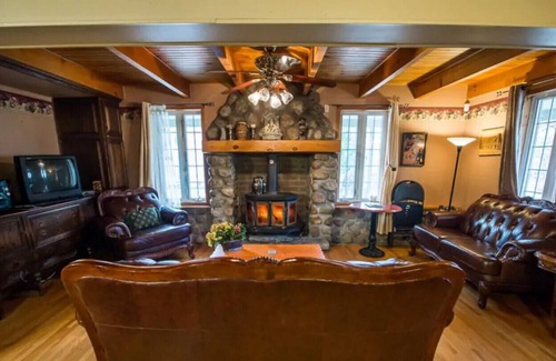 Montebello House | Waterfront cottage in Montebello (Accommodation up to 22 people) - 294653