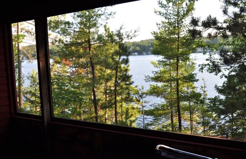 Northwood Cottage | Waterfront Cottage on Northwood Lake with Beach and Dock
