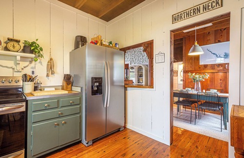Morattico Cottage | Waterfront Cottage w/Sunset Views