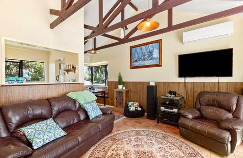 Raglan House | Waterfront Estuary Escape - Raglan Holiday Home