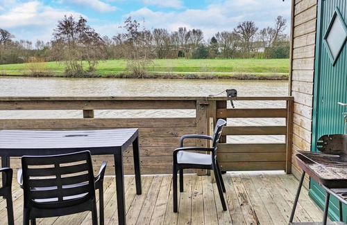Villiers-Charlemagne Cottage | Waterfront Chalet with Fishing, Games, and Family Fun for 5-7 Guests