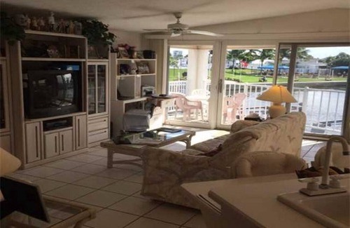 Hutchinson Island South Condo | Waterfront, gated resort community 1-bedroom condo in enjoyable Jensen Beach
