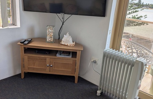 The Entrance Apartment | Waterfront Holiday Apartment, north facing, superb 180 deg views, sunny balcony
