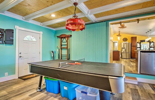 New London House | Waterfront Home on Badin Lake with Large Deck!