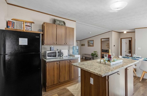 Seven Points Cottage | Waterfront Lake Cottage, Spacious Outdoor Deck & Dock! Dog friendly firepit &BBQ