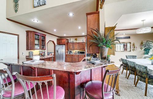 Longtown House | Waterfront Lake Eufaula Home Multi-Level Balcony