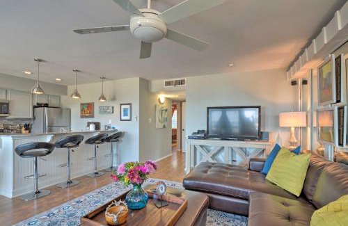 Point Venture House | Waterfront Lake Travis Home with Pool Access!