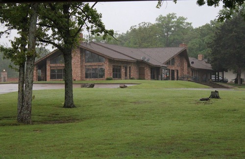 Alba House | Waterfront Lodge on Lake Fork