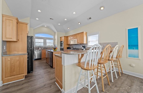 Hatteras House | Waterfront Luxury, Private Pier, Gazebo, Resort Amenities & Panoramic Water Views