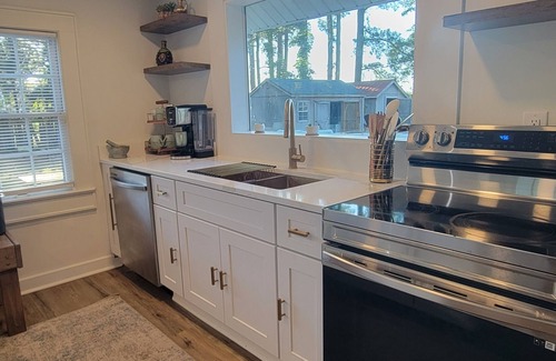 Durants Neck Cottage | Waterfront Oasis on Albemarle Sound, Pier, Decks, Amazing Views. Sleeps 6