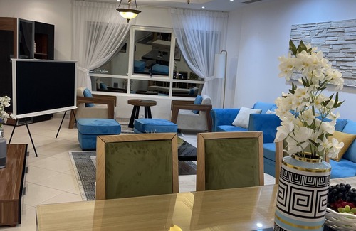 Al Majaz Apartment | WATERFRONT ROYAL 3BR APARTMENT - 5 MIN FROM BEACH