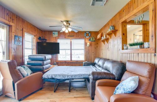 Cedar Lane House | Waterfront Texas Abode with Boat Ramp, Pets Welcome