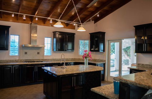 Belmont House | Waterfront Villa with Pool on Jamaica's South Coast