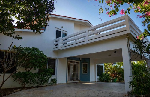 Belmont House | Waterfront Villa with Pool on Jamaica's South Coast