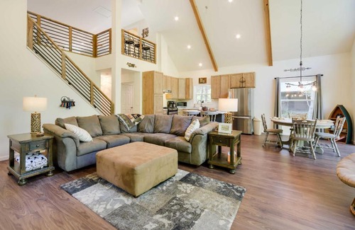 Webster House | Waterfront Webster Cabin with Dock on Warner Lake!
