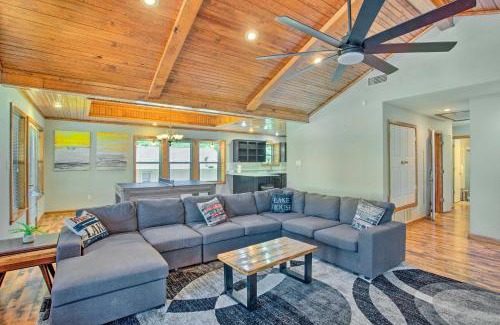Yantis House | Waterfront Yantis Retreat with Deck and Zipline!