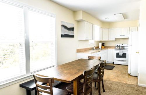 Waves Apartment | Watermen's Cabana 3A - 3-bedroom, 2-bathroom apartment - Walk to beach and access to REAL Watersports