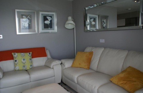 Moville House | Watersedge Redcastle