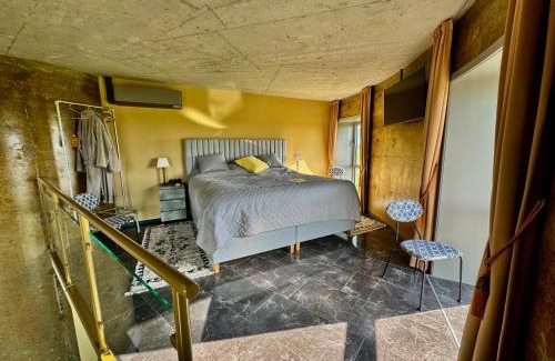 Sint Jacobiparochie Hotel | Watertorenhotel Wadhoog
