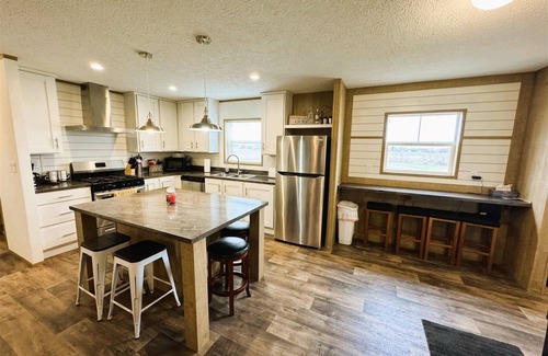 Waubay House | Waubay Lake Retreat - Hunting/Fishing Cabin in Waubay SD