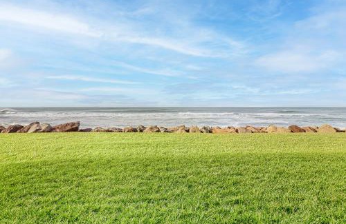 Neskowin Apartment | Waveside Hideaway, Unit 11
