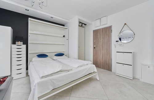 Fabryczna Apartment | Wełniana 70 | studio, balcony, pet friendly | Wrocław