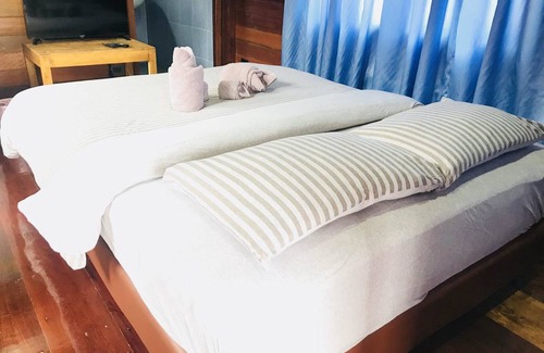 Wichian Buri Hotel | We Care Resort