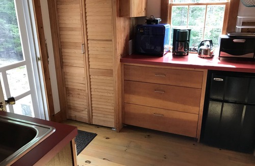Seal Cove Cottage | WE DO NOT ACCEPT 2026 RESERVATIONS UNTIL JANUARY
