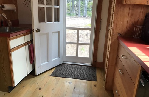 Seal Cove Cottage | WE DO NOT ACCEPT 2026 RESERVATIONS UNTIL JANUARY