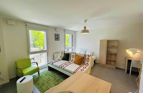 Barbatre Apartment | We Live In R - Suite 203