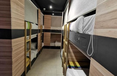 Mumbai Hostel | We Stay Backpackers