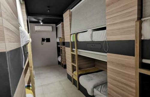 Mumbai Hostel | We Stay Backpackers