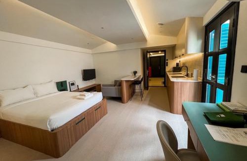 Kampong Glam Apartment | Weave Suites - Midtown